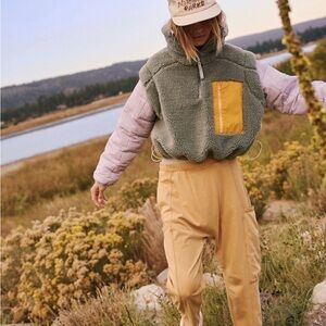 Scenic Route Colorblock 1/2 Zip, Small, Dessert Sage Combo